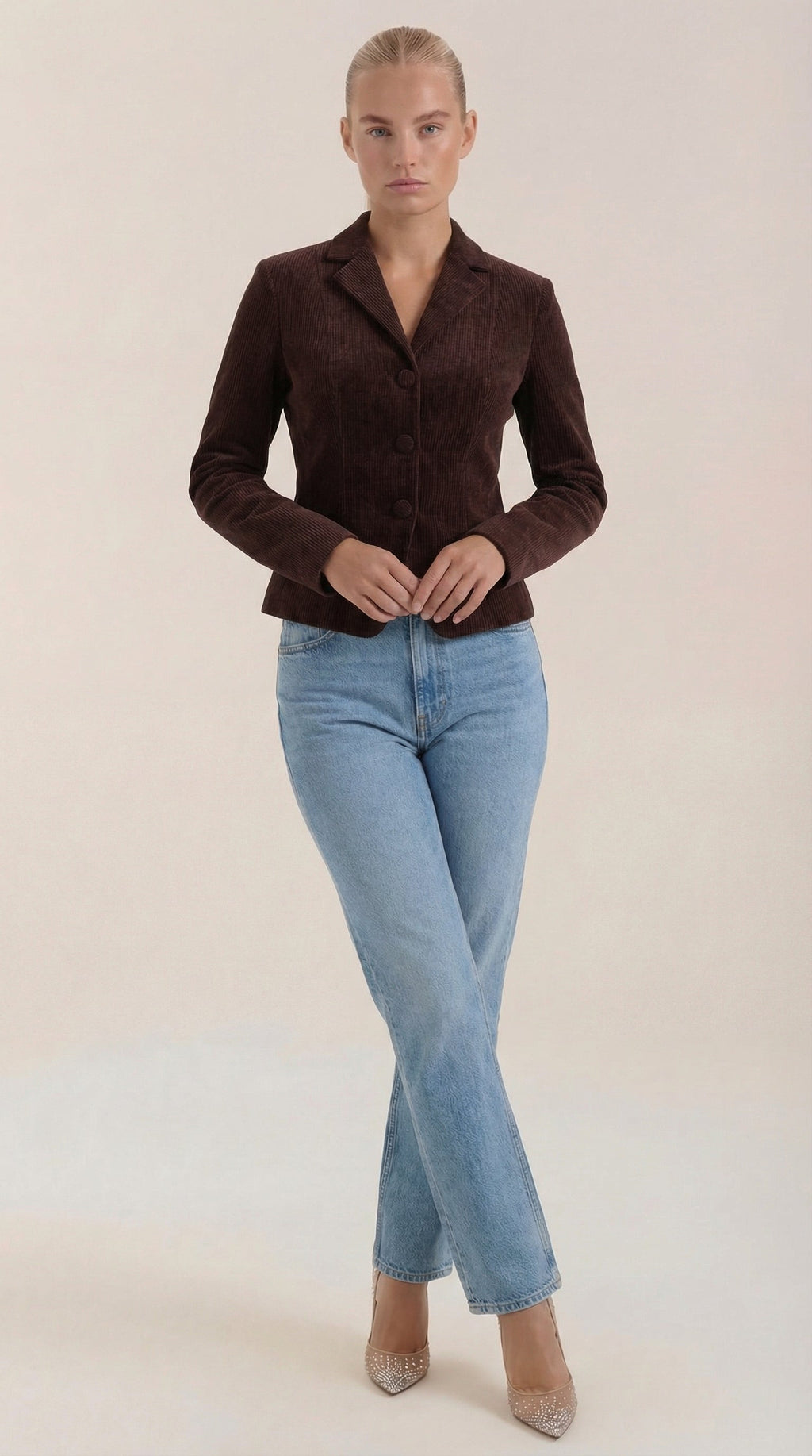 Chaqueta de terciopelo Natasha con cierre de botones